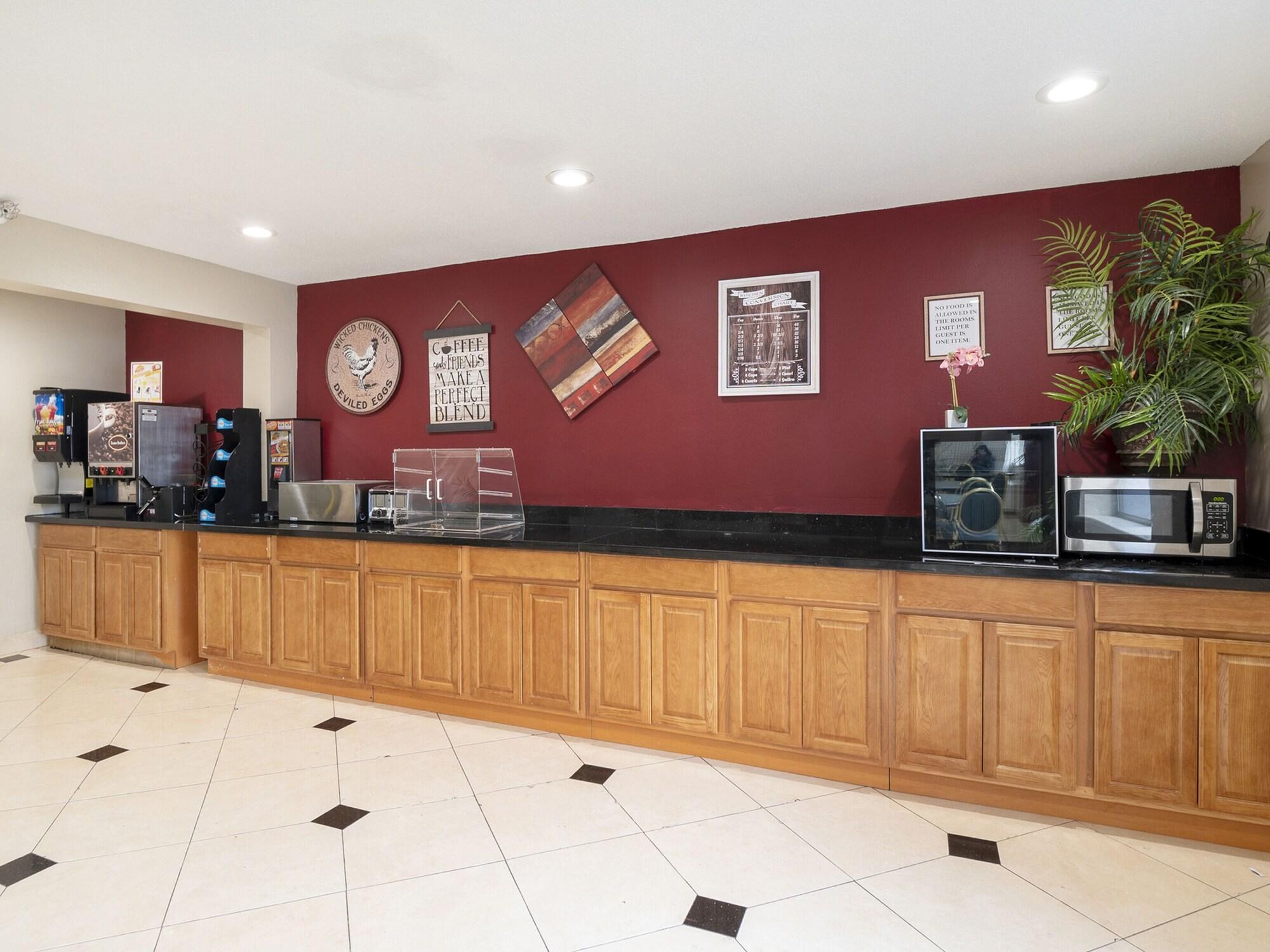 Отель Oyo Townhouse Houston Airport North Экстерьер фото